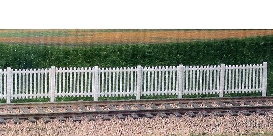 Italian Railways typical fence<br /><a href='images/pictures/ACME/30003_900.jpg' target='_blank'>Full size image</a>